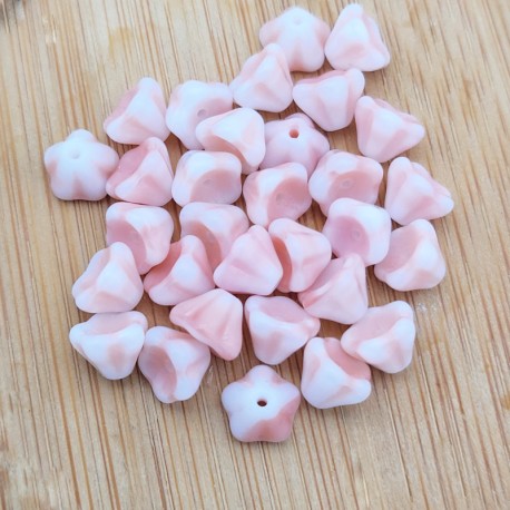 10 perles de verre Tchèque fleurs 8x6mm peaches and cream