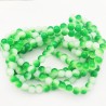 20 perles de verre vert /blanc 8mm