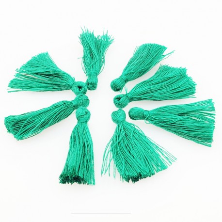 10 pompons breloque coton  vert prairie  25x5mm