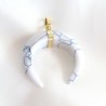 1pendentif pierre corne howlite blanche