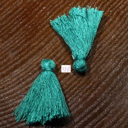8  pompons breloque coton vert turquoise  25x5mm