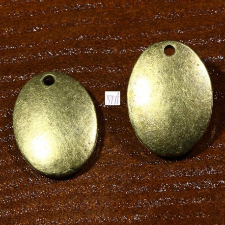 10 breloques sequins ovale bombé  bronze  relief 16x12mm