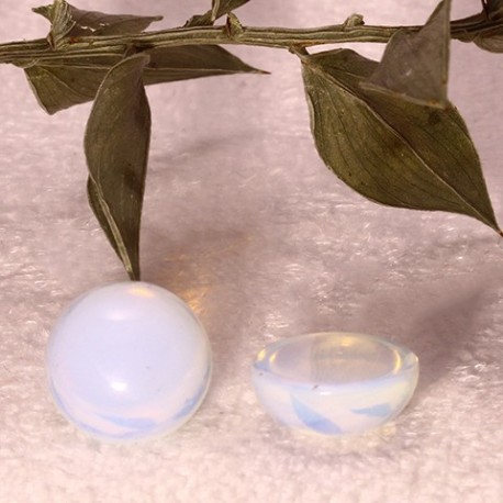 2 cabochons verre opaline blanc laiteux 10mm