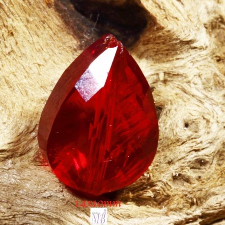 10 perles goutte de cristal rouge  facettée 14x10mm