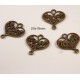 10 connecteurs coeurs ciselée filigrane  métal bronze 20x18mm