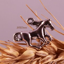 10 breloques pendentifs cheval argenté diamètre 15x20mm