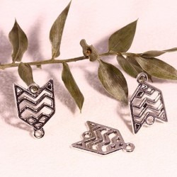 10 connecteurs ethnique flèche couleur argente 19.5x13mm