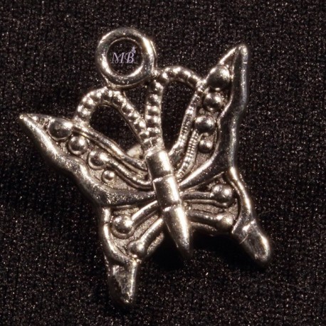 10  breloques papillon argentés relief plat 18x15mm