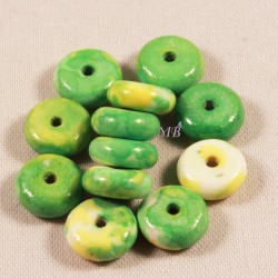 20 perles de jade boulier océaniques teintées vert  /jaune  /blanc 8mm