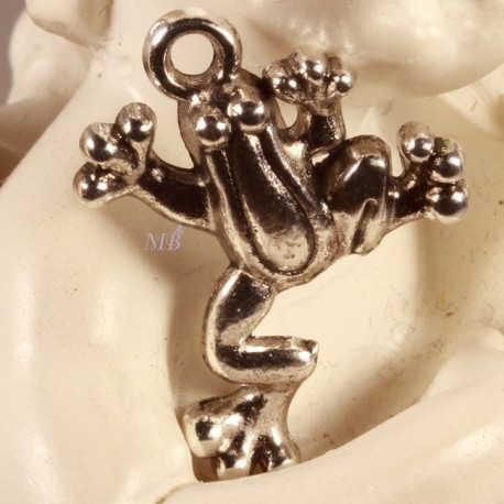 10 breloques grenouille  miniature métal argenté 21,5X17MM
