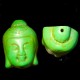 6 perles têtes  de bouddha en Howlite  teintée vert prairie en relief 29x20mm
