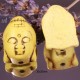 4 perles têtes  de bouddha en Howlite  teintée jaune pâle en relief 29x20mm
