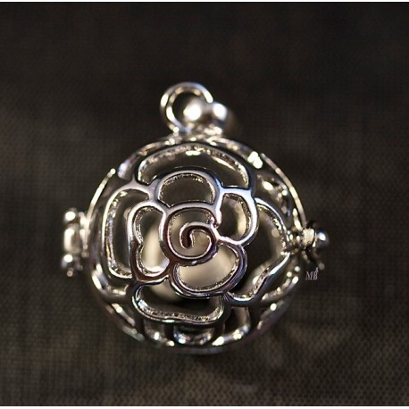 1 bola  fleur plaqué argent  clair 24 mm