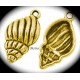10 breloques coquillage dorés avec effet relief 25,5x13mm
