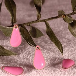 4 sequins goutte émaillés rose  laiton 10x6mm