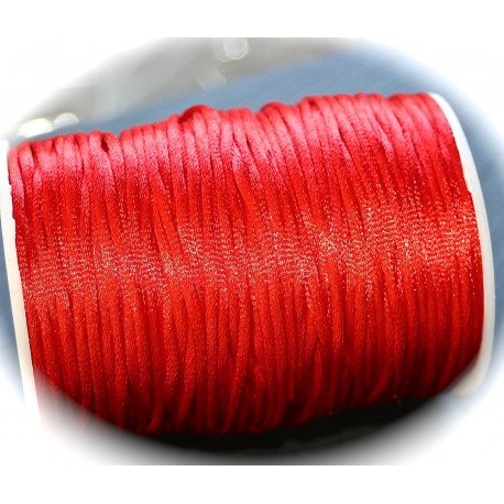 2 mètres rouge de  fil de nylon satiné épaisseur 2mm