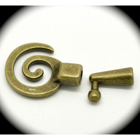 2 fermoirs toggle en escargot métal de couleur bronze 30mm