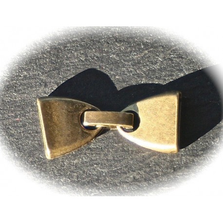 1 fermoir  clips deux parties métal couleur bronze  28x15mm