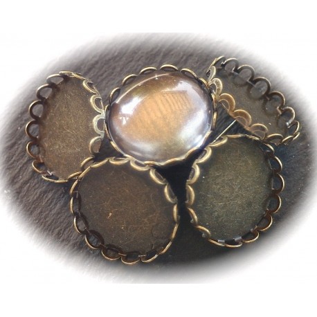 4 boucles d'oreille clou support cabochon bronze 20mm