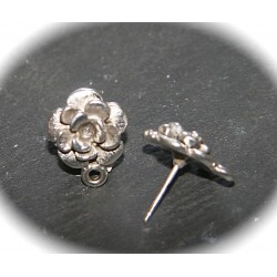 1 Paire boucles d'oreille à clou fleur métal argenté 13mm