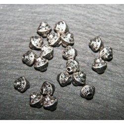 20 perles intercalaires métal argentées coniques  6mm