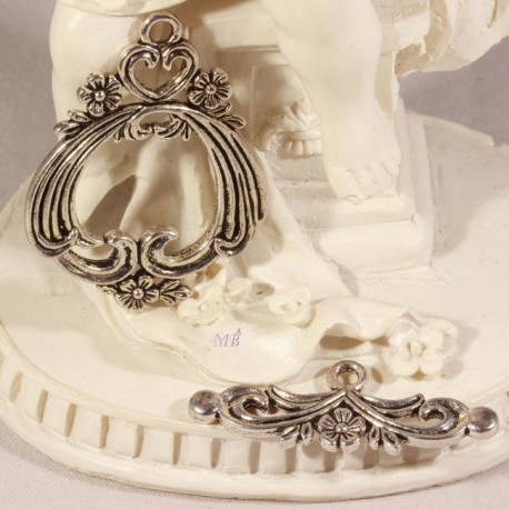 1 fermoir  toggle  métal argenté ciselés fleurs 38x29mm