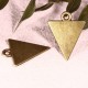 6 breloques triangle  bronze lisse plate 23x18mm