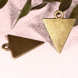 6 breloques triangle  bronze lisse plate 23x18mm