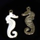 2 breloques émaillées hippocampe metal doré 31x13mm