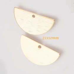 sequins x4  demi lune laiton plaque or strié 21x10mm