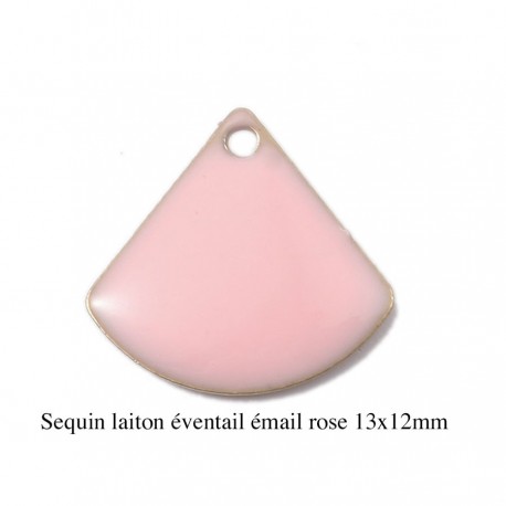 4 breloques sequin laiton éventail émail rose  13x12mm