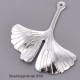 4 breloques feuilles gingko laiton argenté 29x15mm