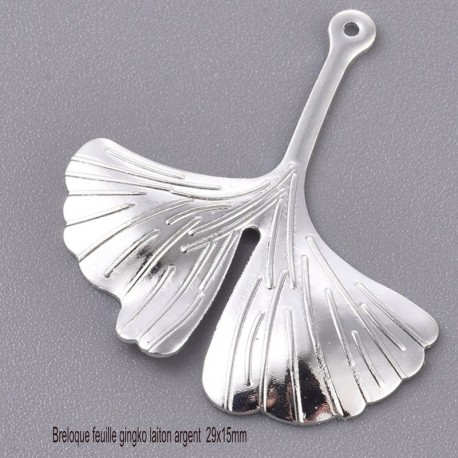 4 breloques feuilles gingko laiton argenté 29x15mm