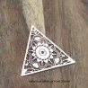 4 Pendentifs estampe laser laiton or rose  25mm triangle