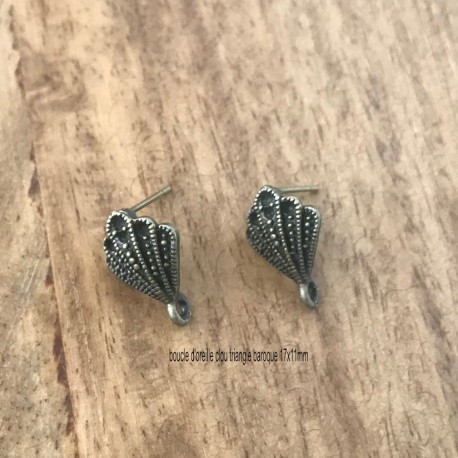 1paire  boucles d'oreilles ciselées laiton art nouveau 17x11mm