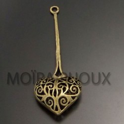 2 pendentifs coeur laiton ciselé bronze  mat 36x16mm