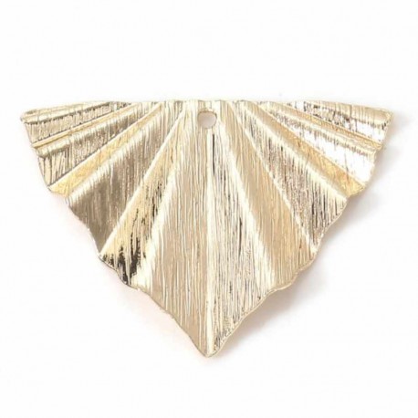 2 breloques triangle texturées ondulé plaqué or 18kt 29x22mm