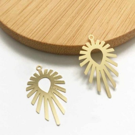 4 Estampes laiton plaqué or coeur de soleil 29x19mm