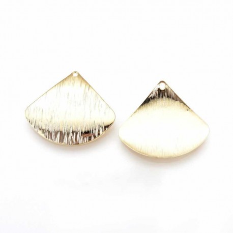 4 Sequins triangle laiton plaqué or 18KT strié  30x26mm