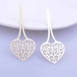 2  breloques estampes laiton plaqué or 14Kt coeur 45x20mm