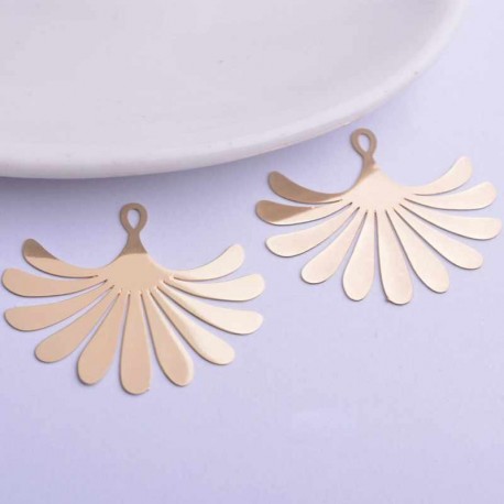 4 estampes pétale de  fleur laiton plaqué or 35x29mm