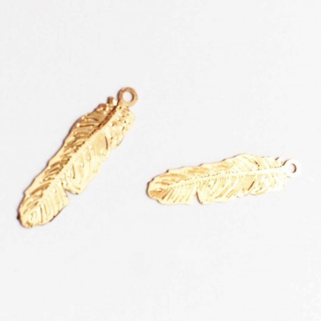10 breloques estampes plume cuivre plaqué or 20x15mm